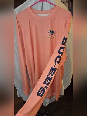 NWOT | BUC-EE'S long sleeve shirt